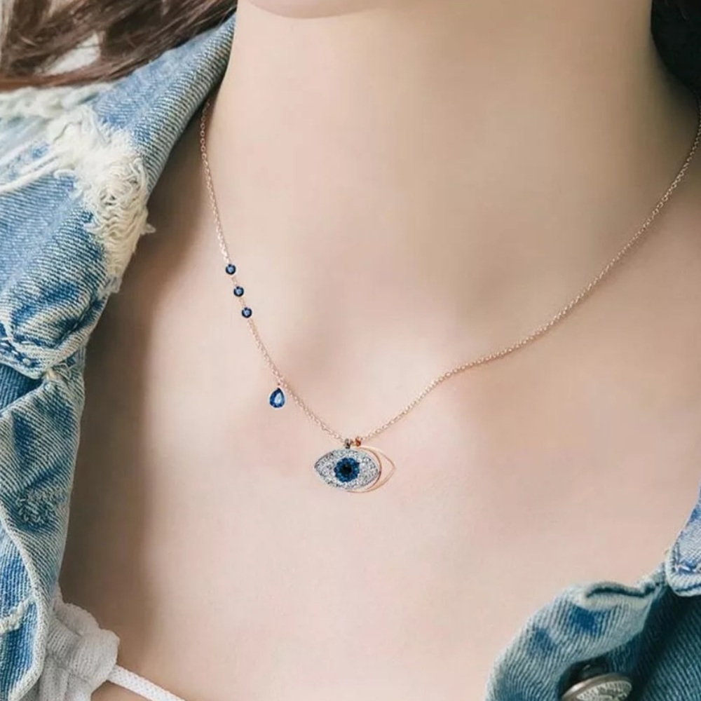 #1 Seller ✨ Evil Eye  Protection Necklace 😍✨ - Picture 7 of 12